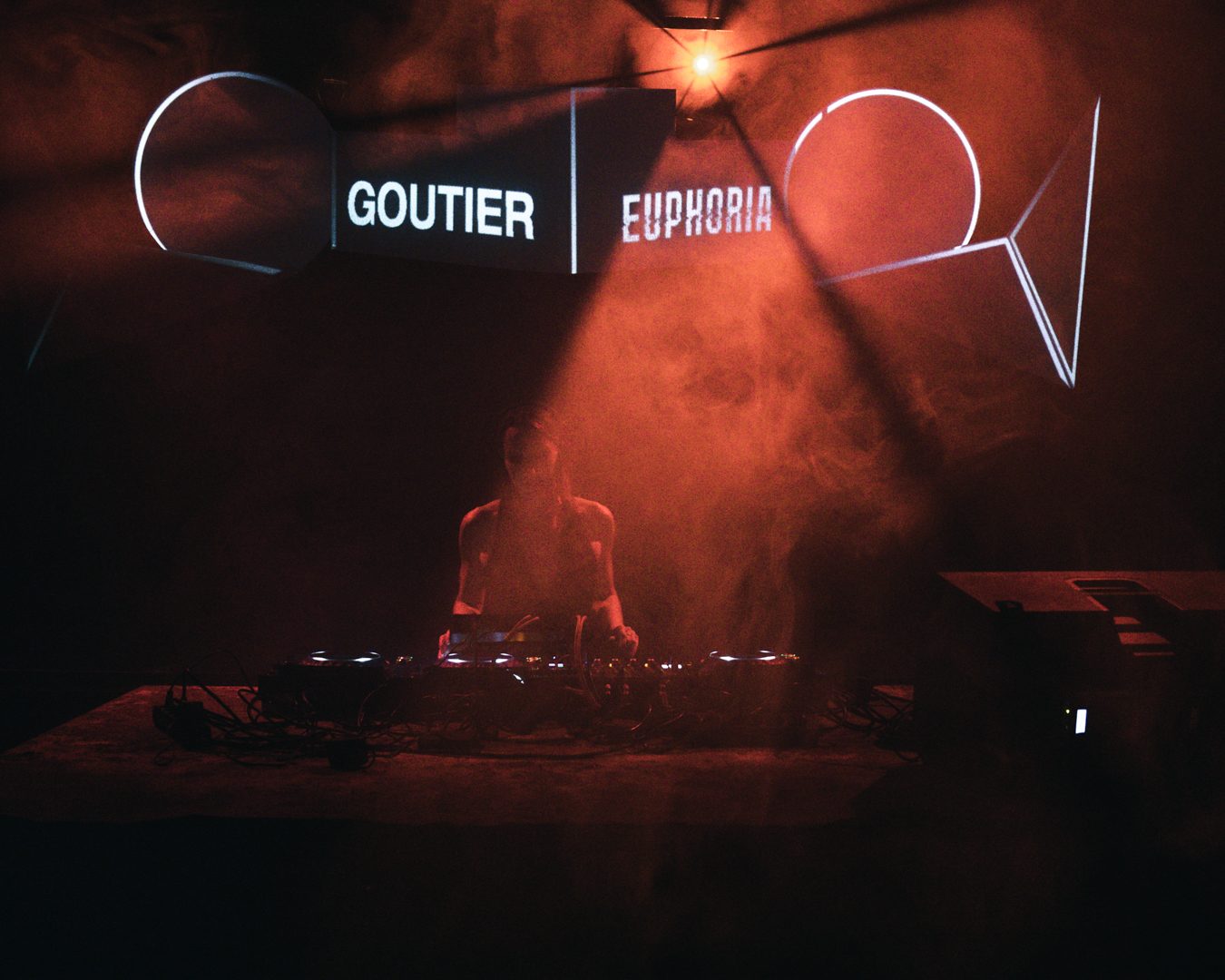 Goutier playing a house DJ set at City Hall, Barcelona